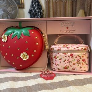 Skinnydip London Strawberry Shortcake Crossbody Bag Gift Set | Valentine’s 💕